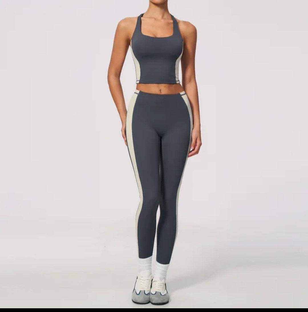 Two tone set